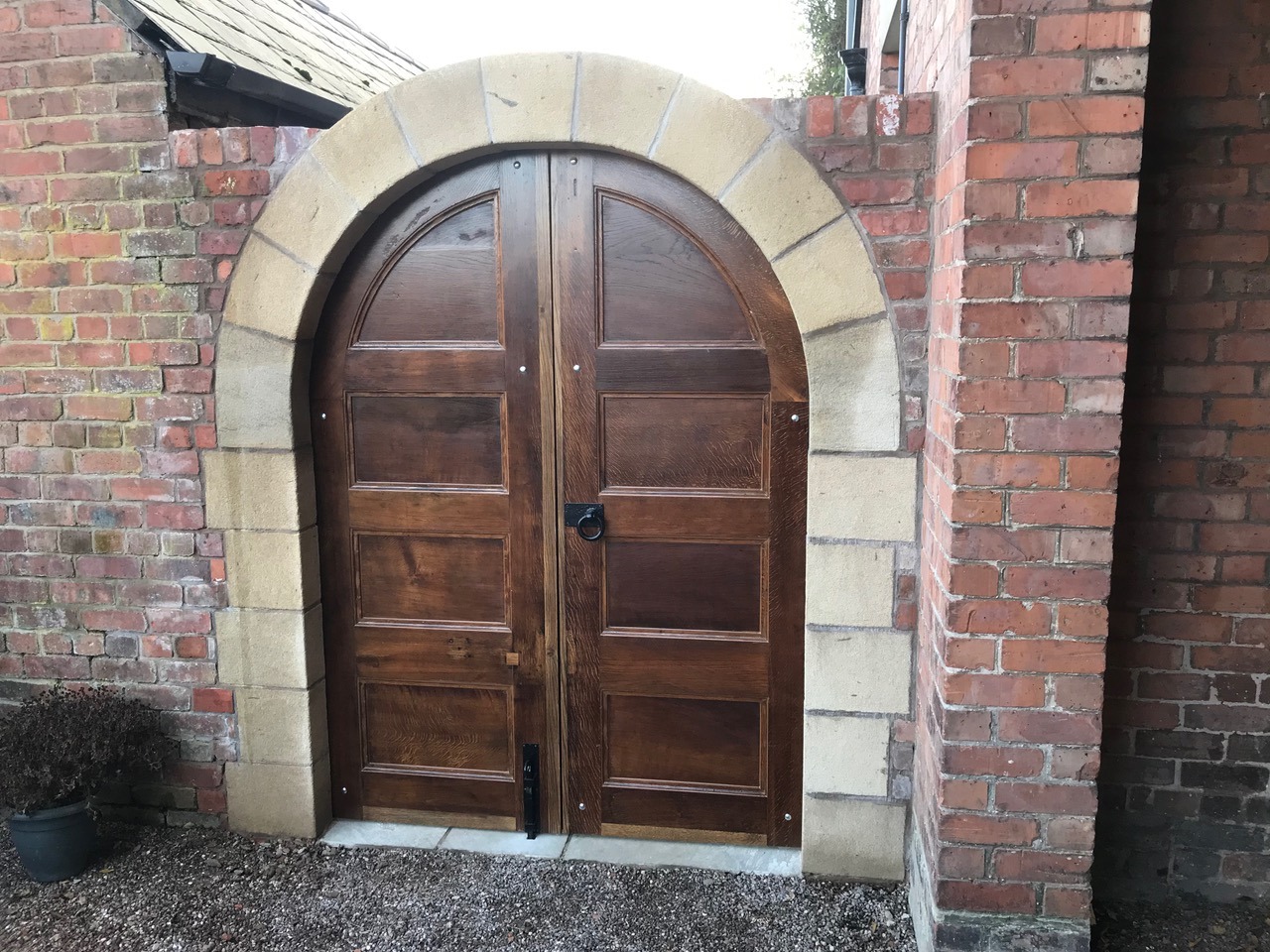 A fantastic job finished up today in Chester on our sandstone door frame. North Wales, North West, Wirral, Liverpool & Cheshire UK
